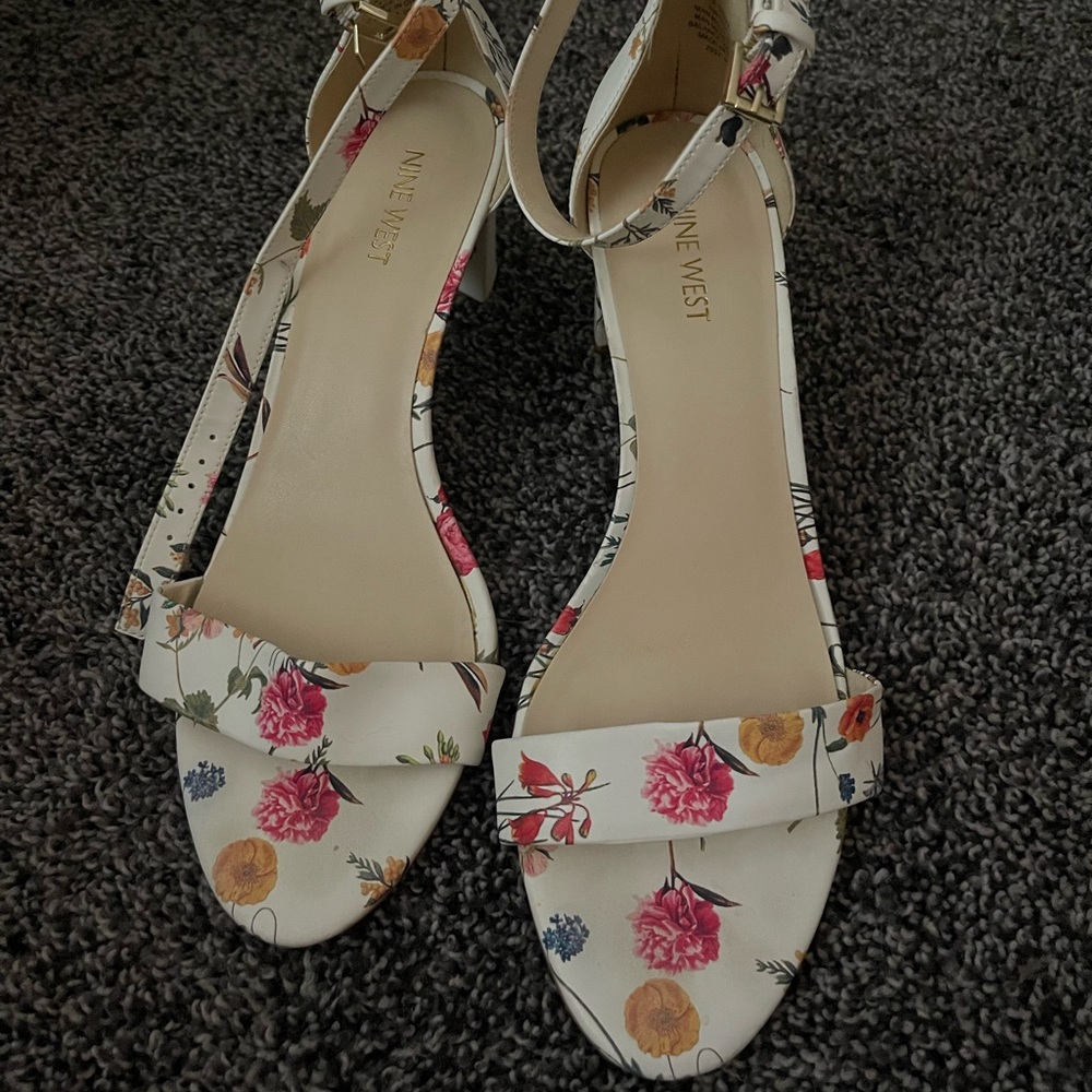 Nine West Floral Heel